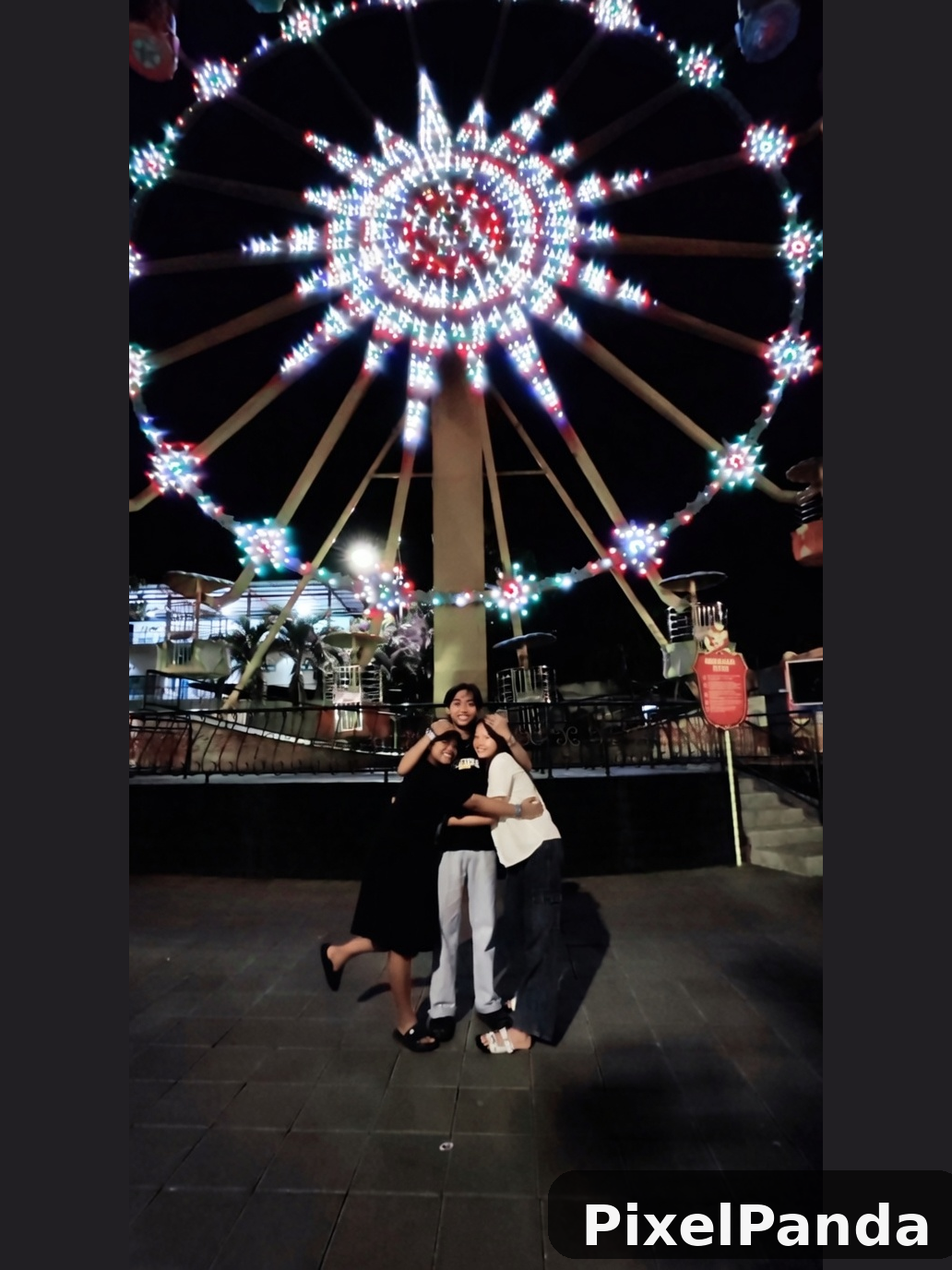 Ferris Wheel Icon — Made with PixelPanda