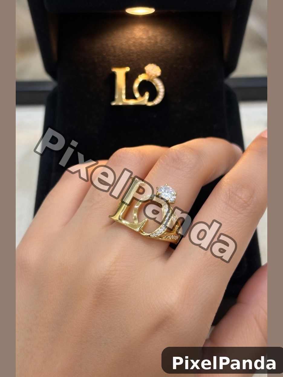 Luxury Jeweler Display — Made with PixelPanda