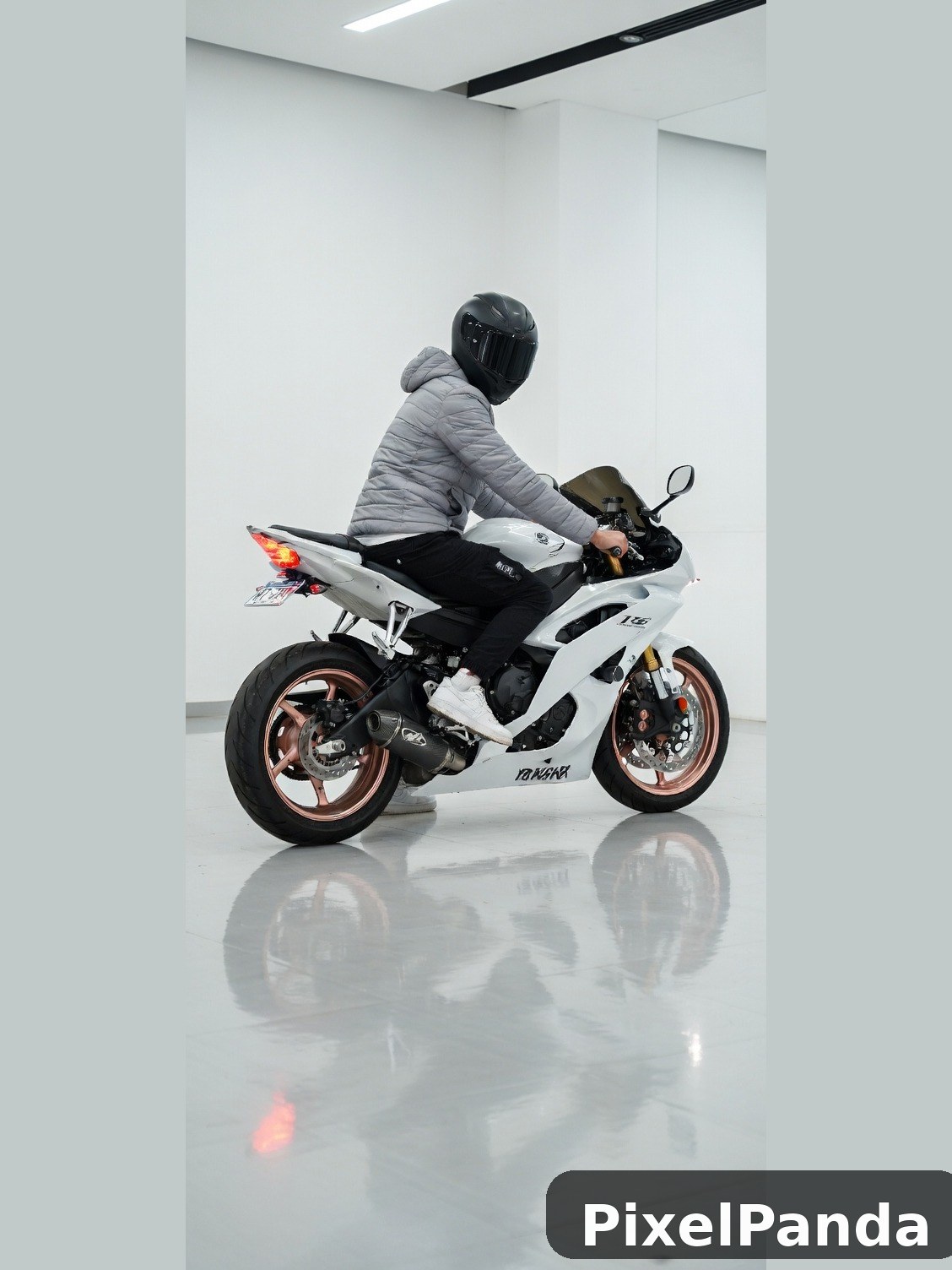 Showroom Display — Made with PixelPanda